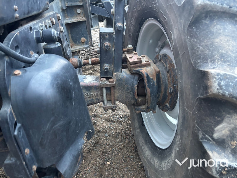 Traktor - Valtra Valmet 6550-4 Hi-Tech, med lastare