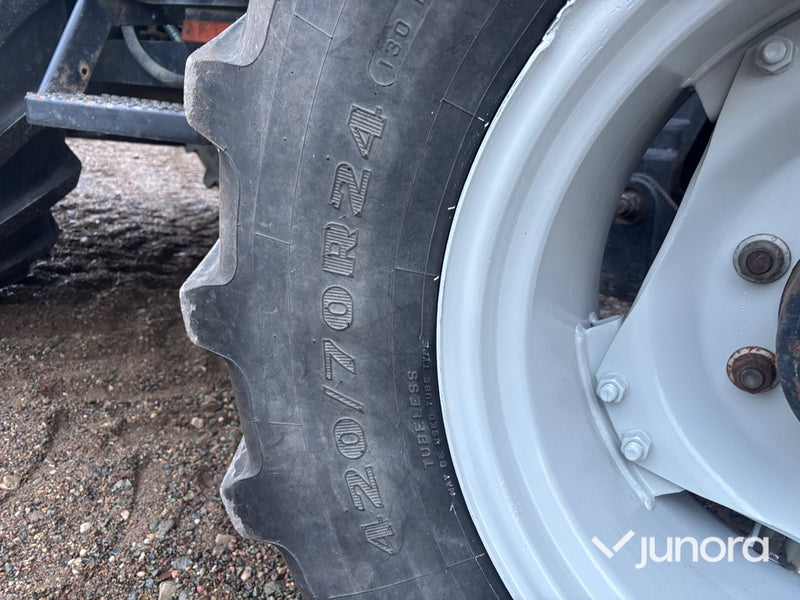 Traktor - Valtra Valmet 6550-4 Hi-Tech, med lastare