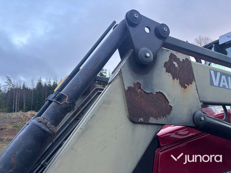 Traktor - Valtra Valmet 6550-4 Hi-Tech, med lastare