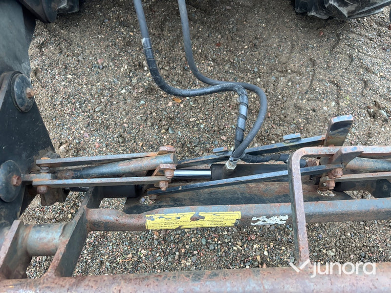 Traktor - Valtra Valmet 6550-4 Hi-Tech, med lastare