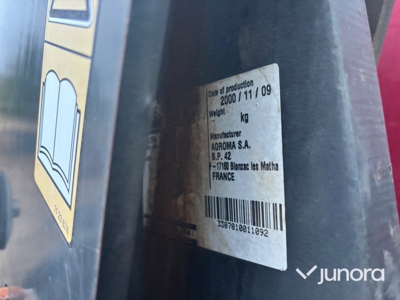 Traktor - Valtra Valmet 6550-4 Hi-Tech, med lastare