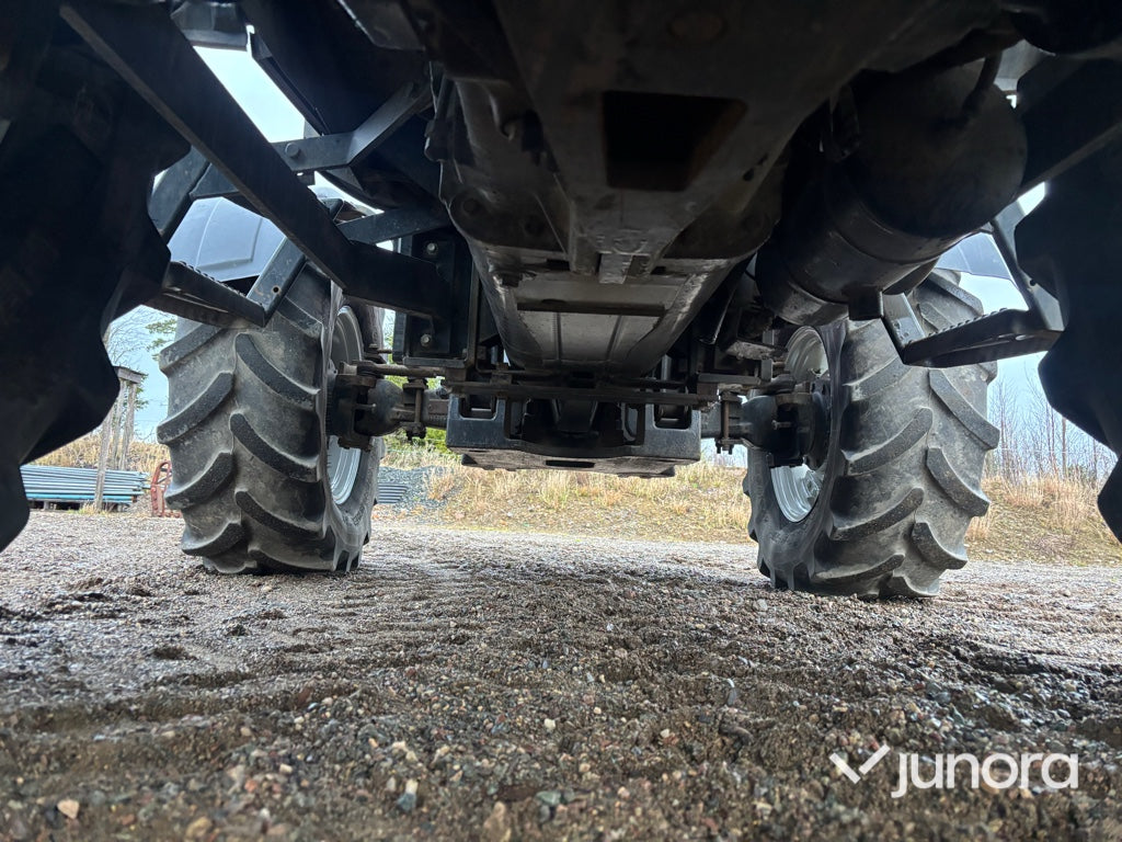 Traktor - Valtra Valmet 6550-4 Hi-Tech, med lastare