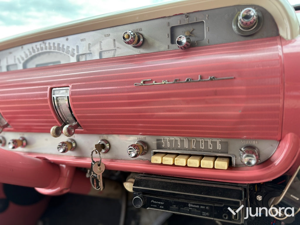 Lincoln Capri -55 ( George Barris )