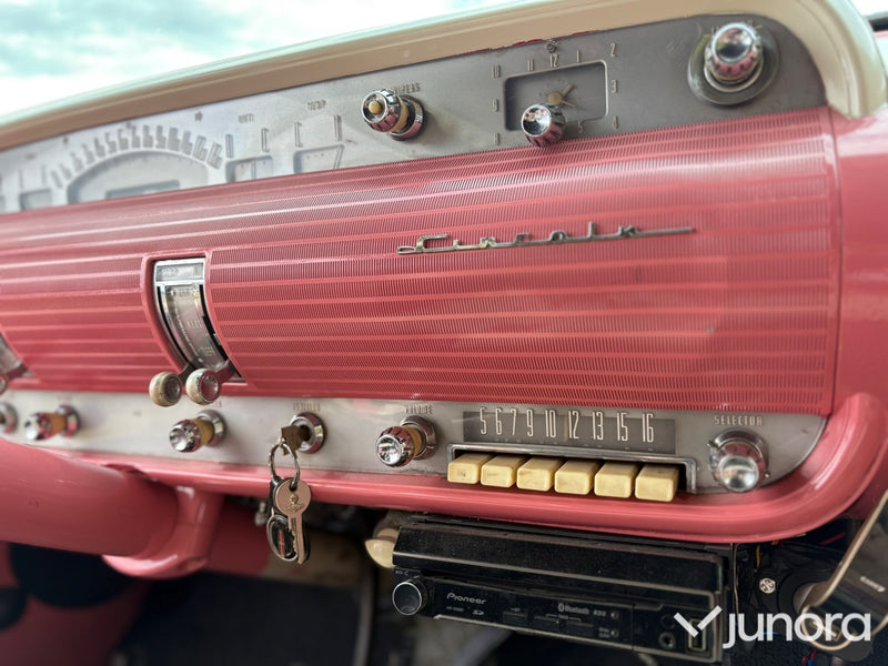 Lincoln Capri -55 ( George Barris )
