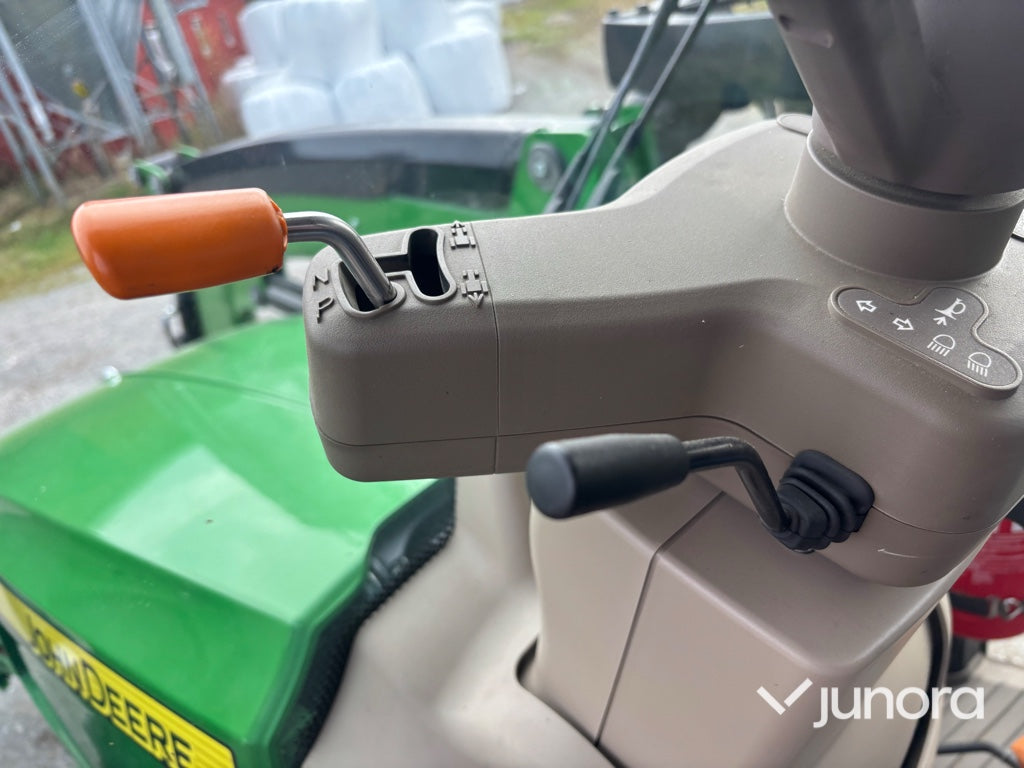 Traktor + Lastare + Frontlyft - John Deere, 5125R