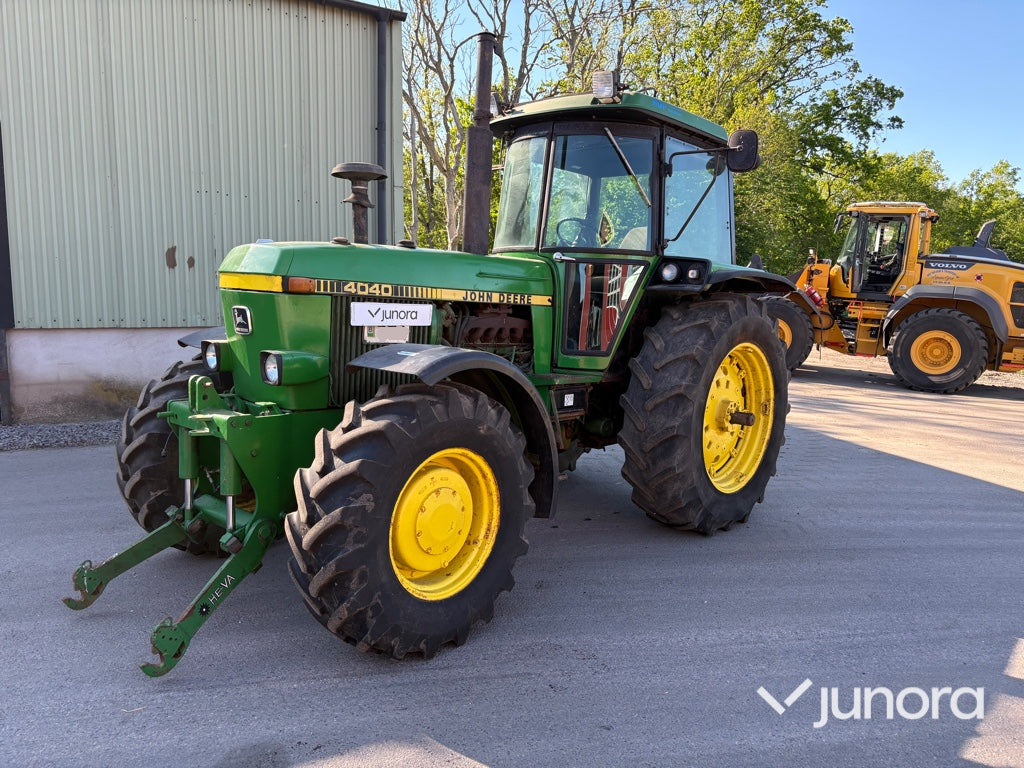 Traktor - John Deere, 4040 QR HFWD