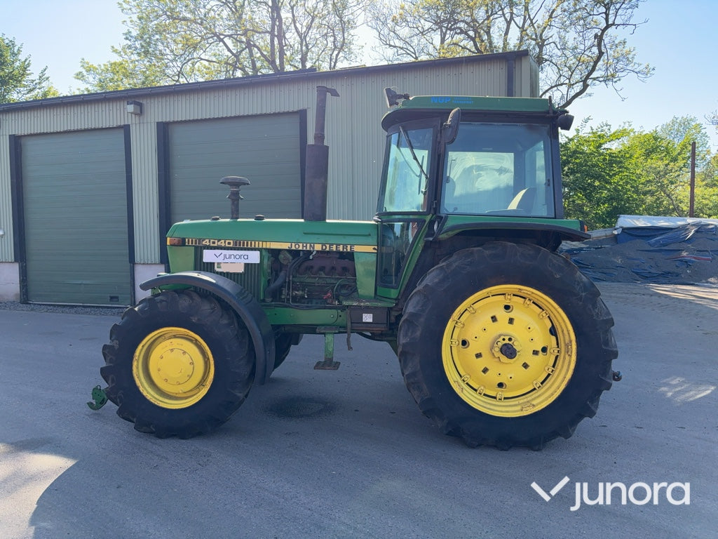 Traktor - John Deere, 4040 QR HFWD