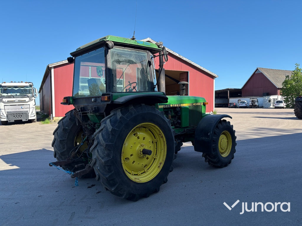 Traktor - John Deere, 4040 QR HFWD