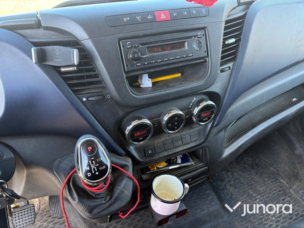 Flakbil -  Iveco, Daily VI