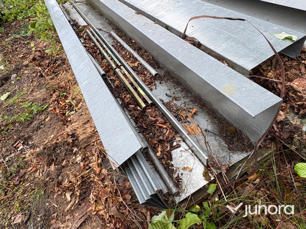 Falldörr/Rullport omonterad  Agrotel 14 × 5 m