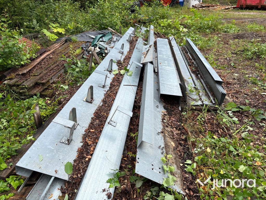 Falldörr/Rullport omonterad  Agrotel 14 × 5 m