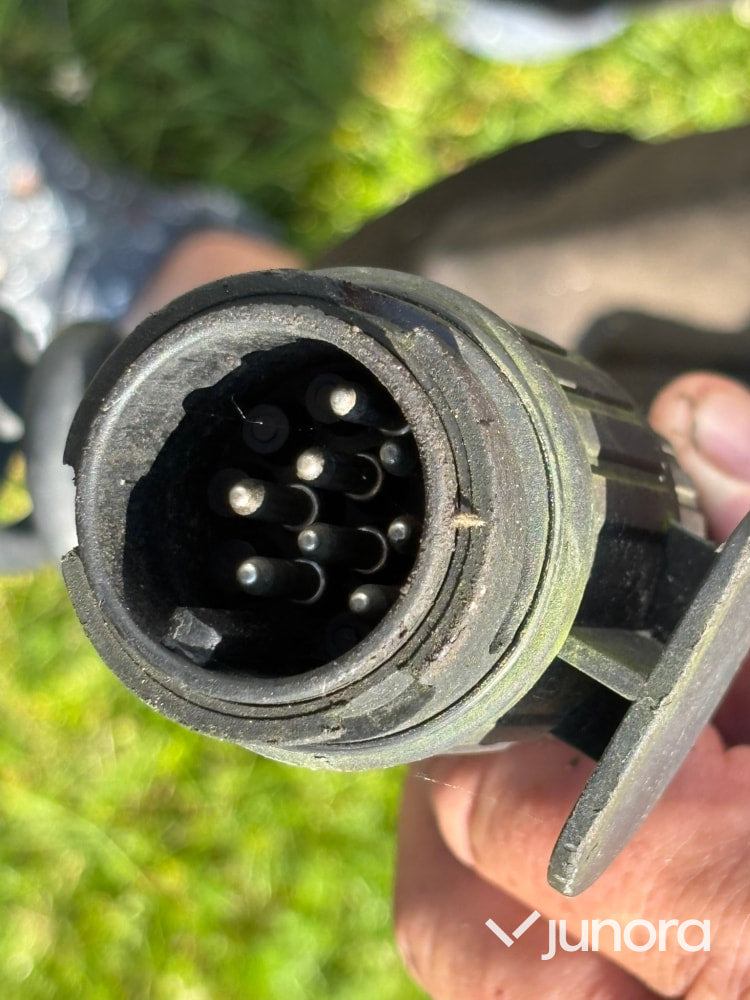 Släpvagn med kåpa och lucka Thule CV 100032
