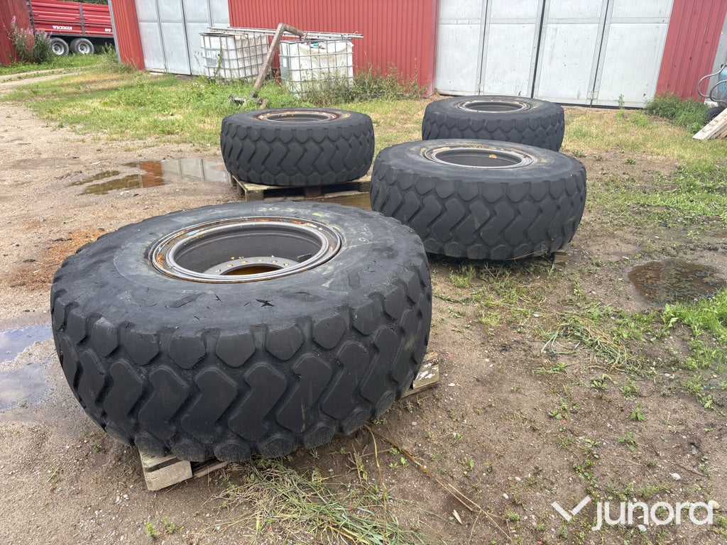 Däck + Fälg - Michelin, 20.5-R25