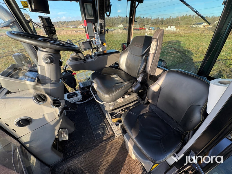 Traktor – JCB Fastrac 4220 Nordic Edition
