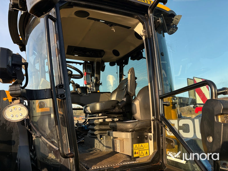 Traktor – JCB Fastrac 4220 Nordic Edition