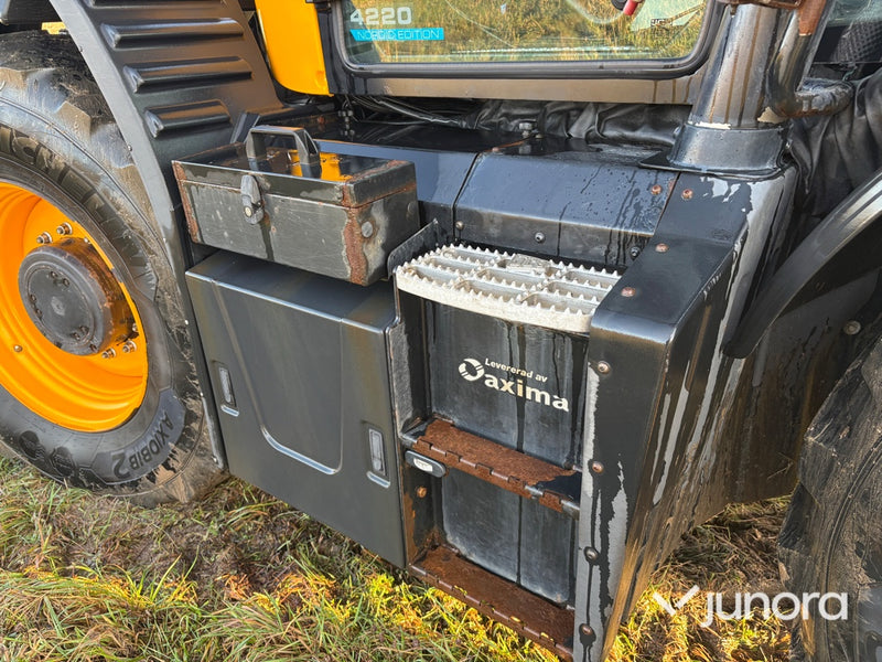Traktor – JCB Fastrac 4220 Nordic Edition