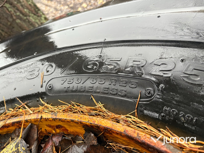 Lastbilsdäck - 750/65 R25,4st