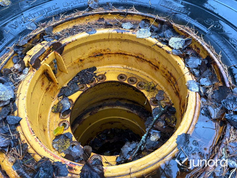 Lastbilsdäck - 750/65 R25,4st