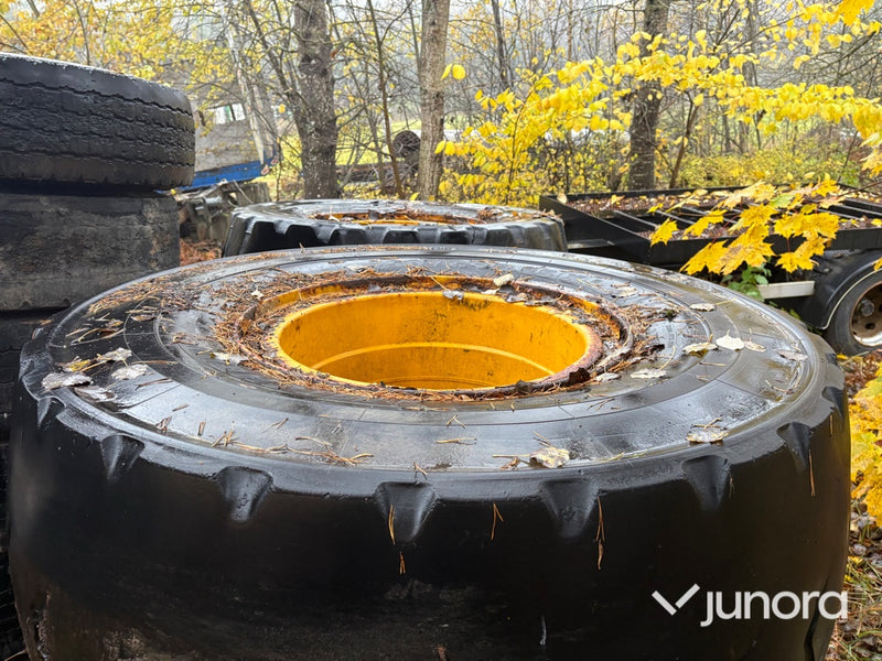 Lastbilsdäck - 750/65 R25,4st