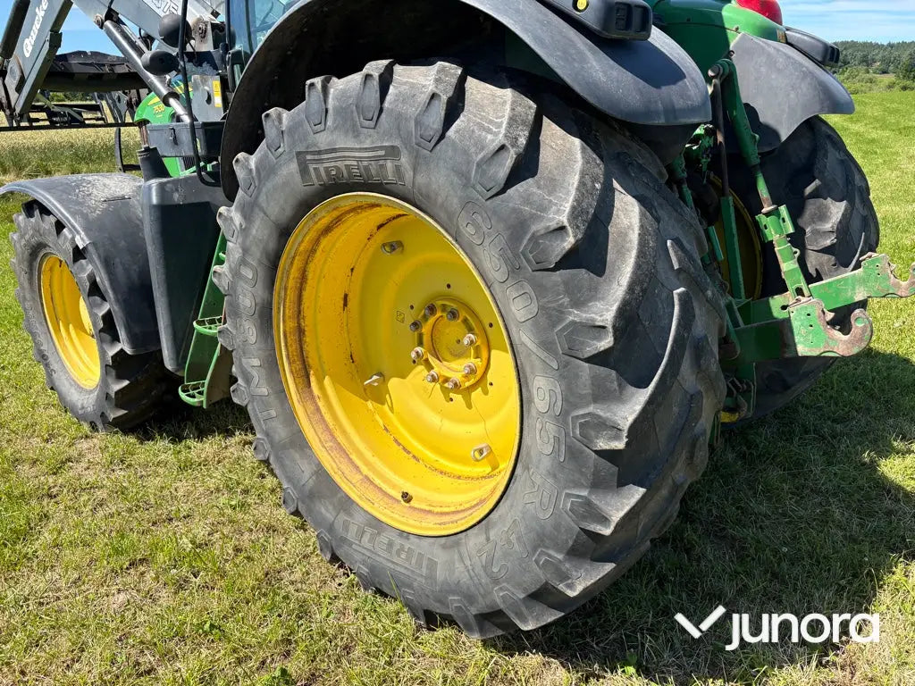 Traktor med frontlastare - John Deere 7530, Quicke Q75
