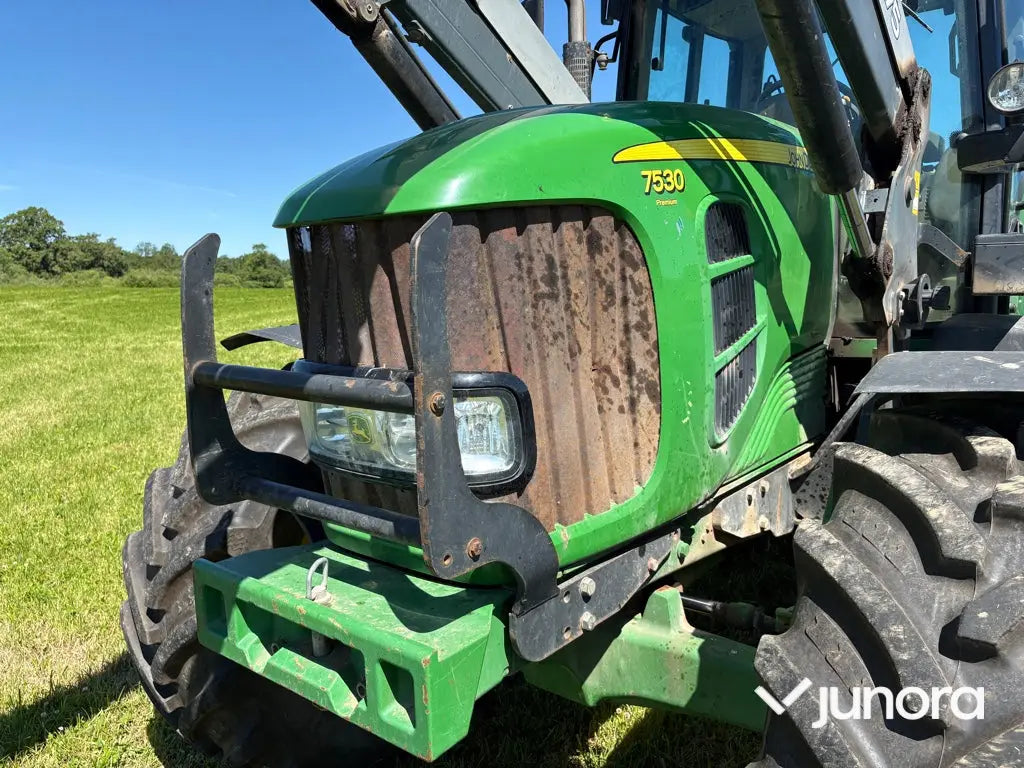 Traktor med frontlastare - John Deere 7530, Quicke Q75