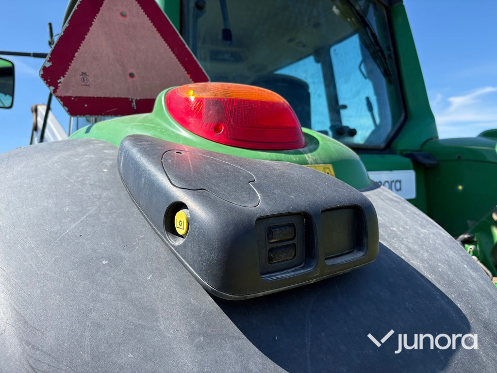 Traktor - John Deere 7530 med Quicke Q75-lastare