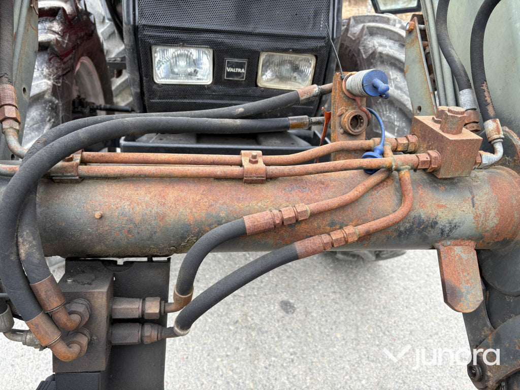 Valtra Valmet 6200