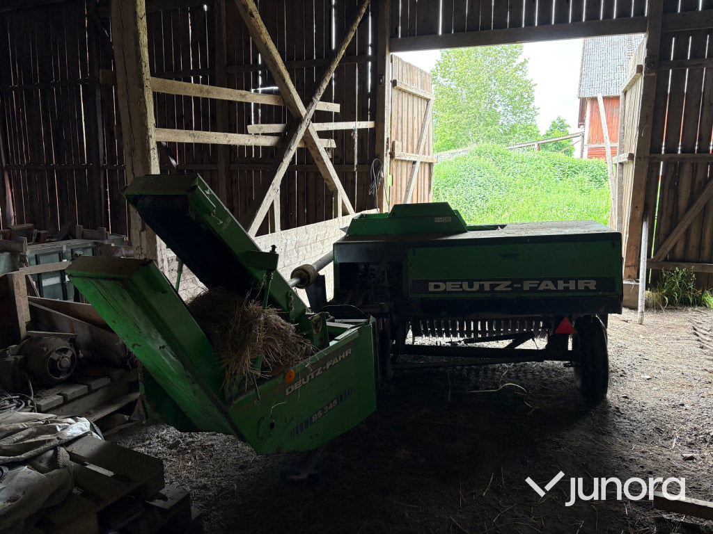 Småbalspress/Hårdpress DEUTZ FAHR HD 380 med balkastare DEUTZ FAHR BS 345