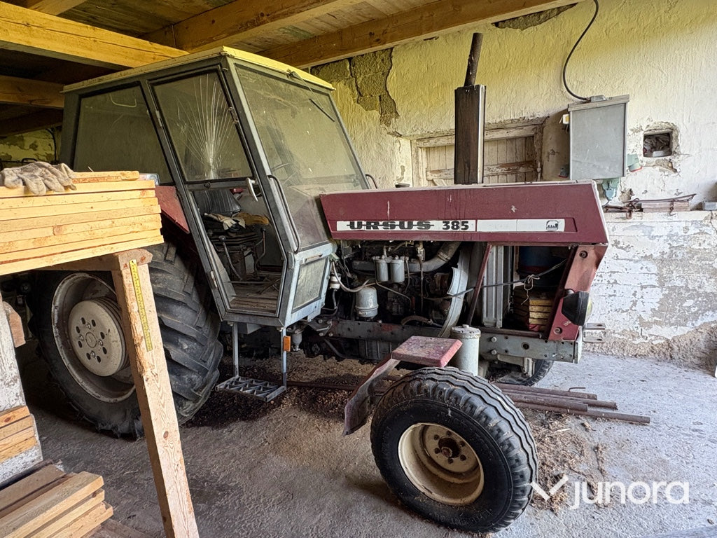 Traktor Ursus C-385