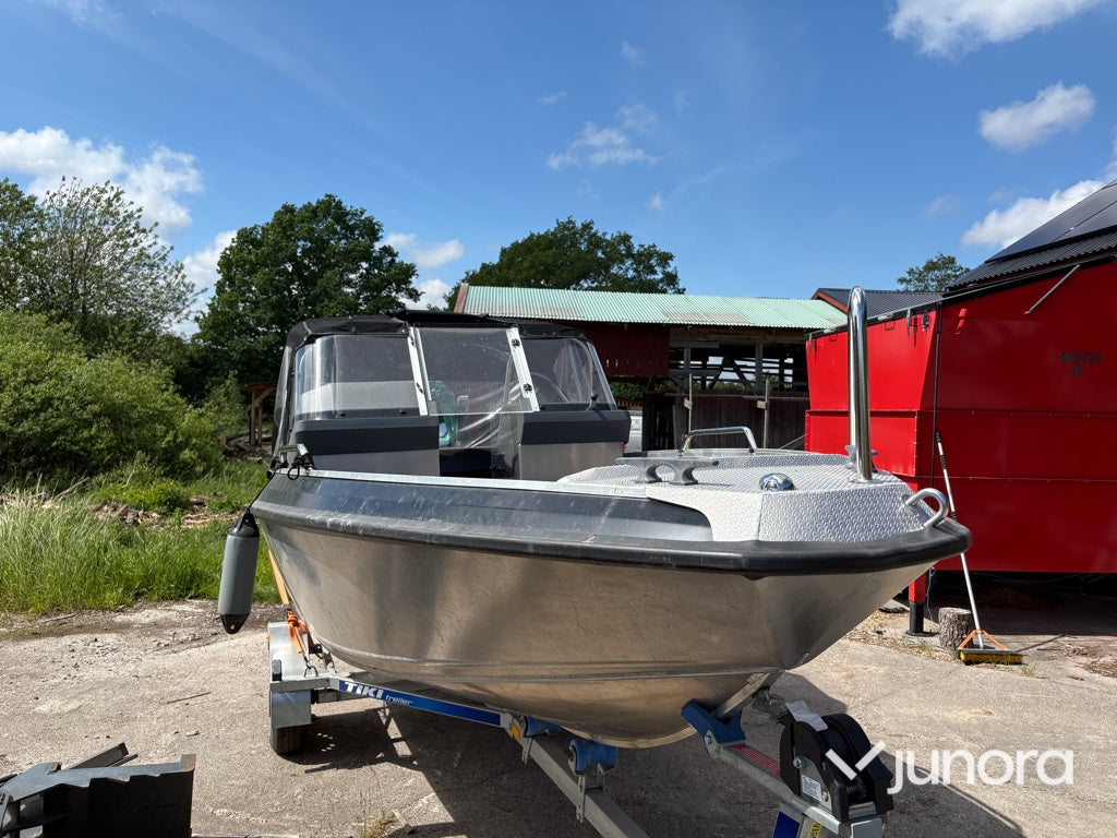 Motorbåt med trailer - Buster, L2, Comfort Edition
