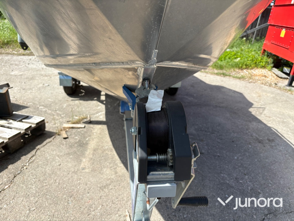 Motorbåt med trailer - Buster, L2, Comfort Edition