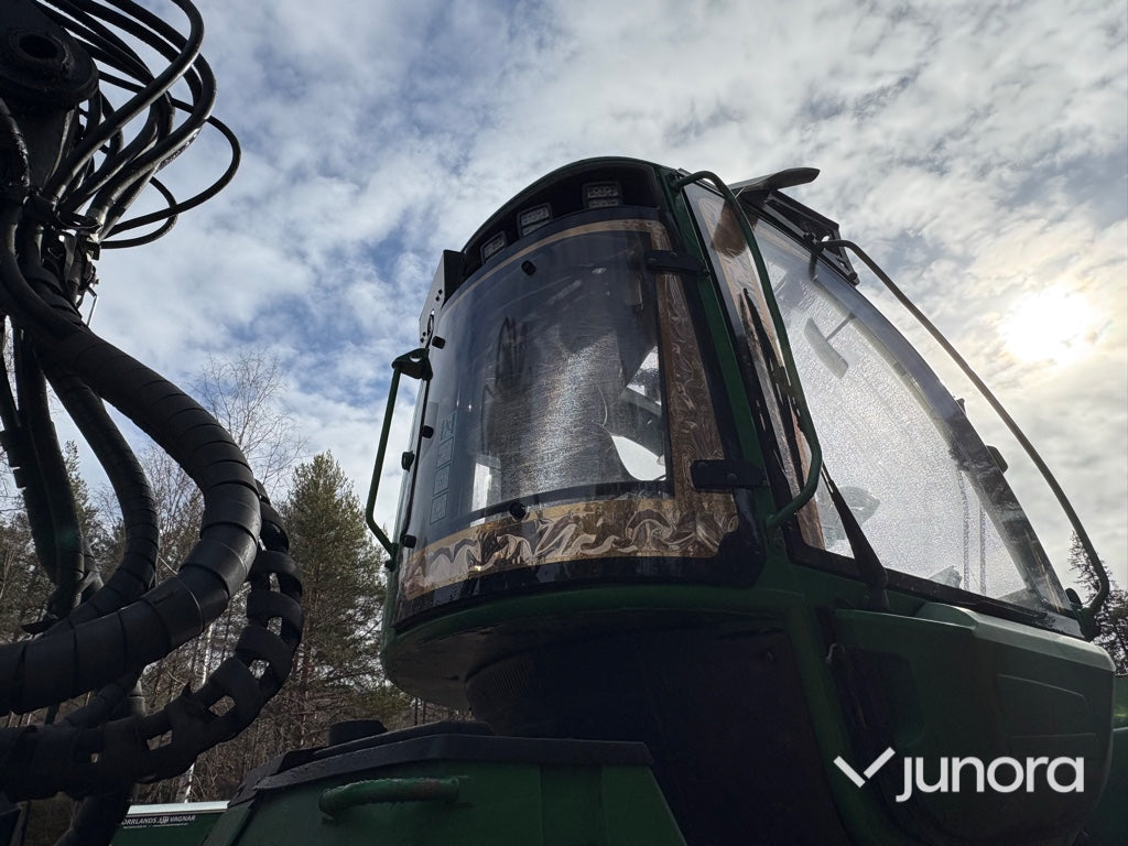 Skotare - John Deere 1910E, med Energiklipp & Grip