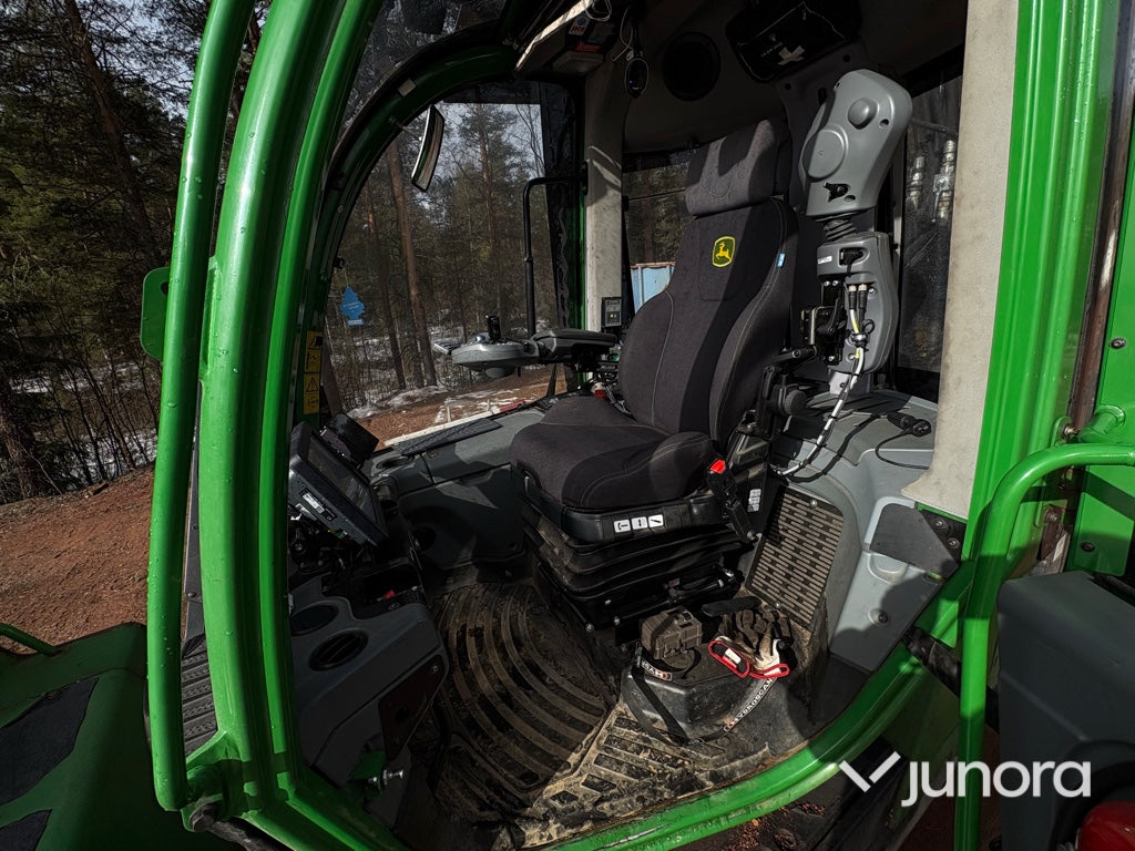 Skotare - John Deere 1910E, med Energiklipp & Grip