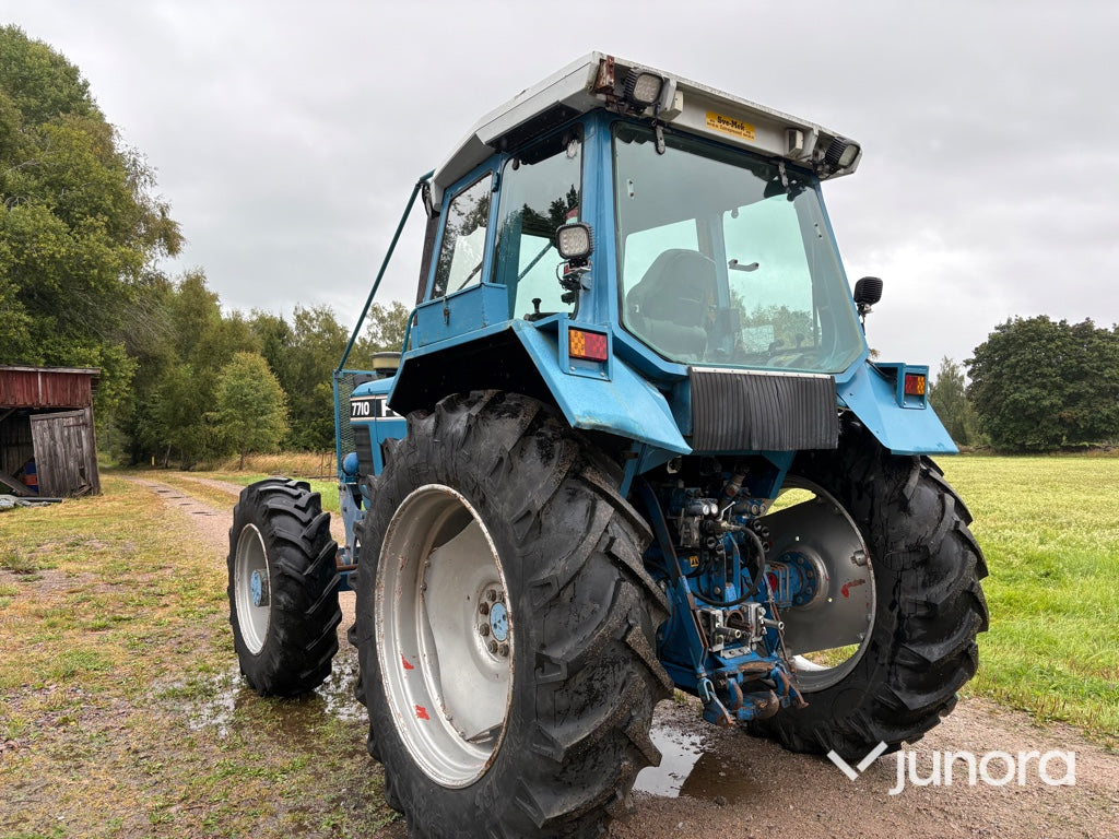 Skogstraktor - Ford 7710 4WD