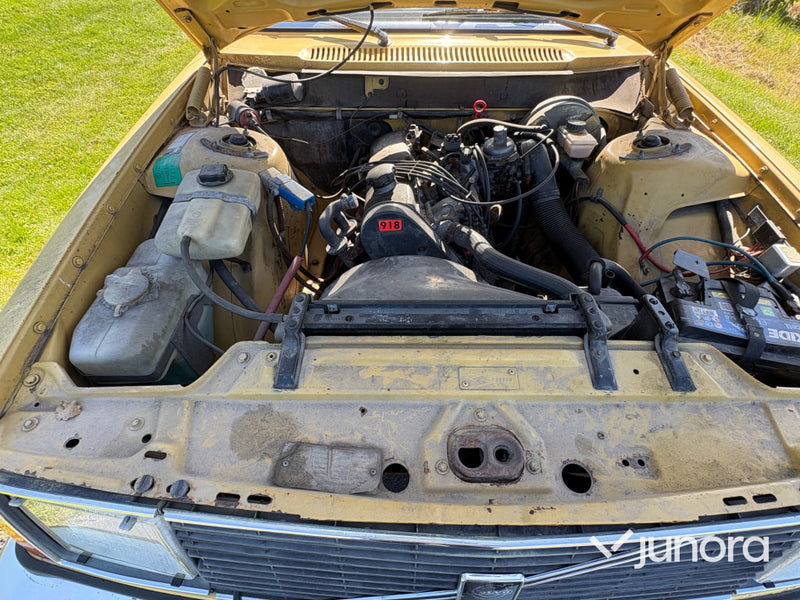 Volvo 244