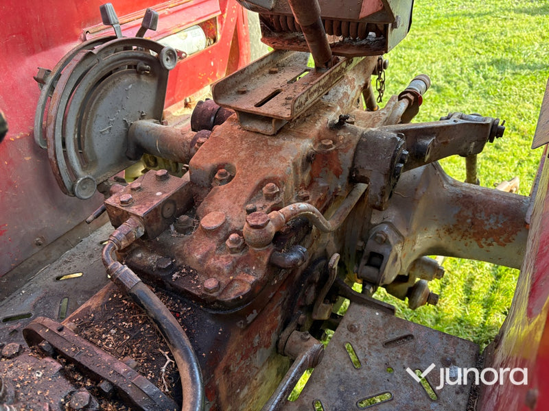 Traktor - Massey Ferguson 165