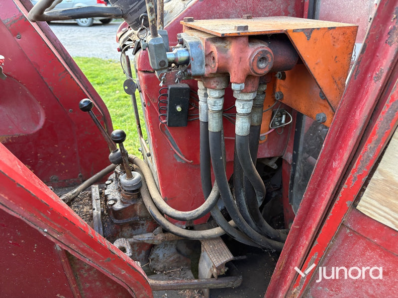 Traktor - Massey Ferguson 165