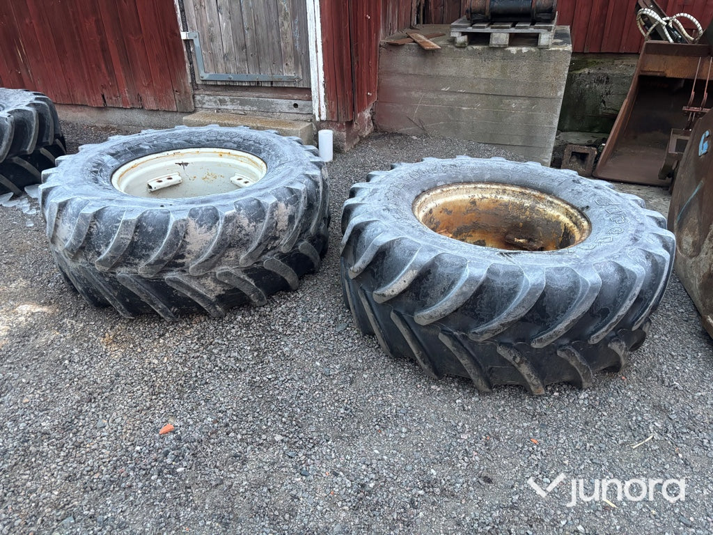 Traktordäck + Fälg - Firestone Radial 9000, 540/65 R 28