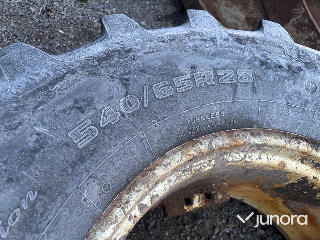 Traktordäck + Fälg - Firestone Radial 9000, 540/65 R 28
