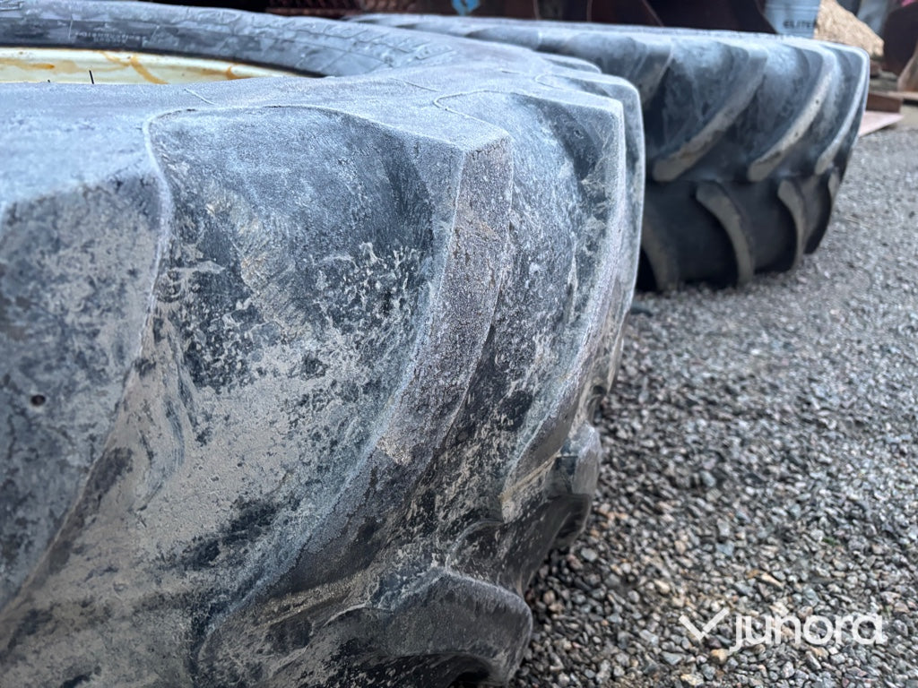Traktordäck + Fälg - Firestone Radial 9000, 540/65 R 28