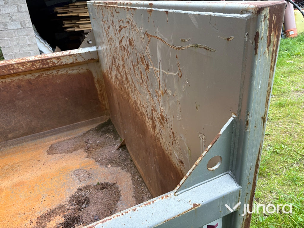 Schaktflak BNS Container med kombilucka