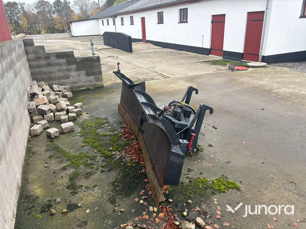 Hydraulisk vikplog Stora BM fäste
