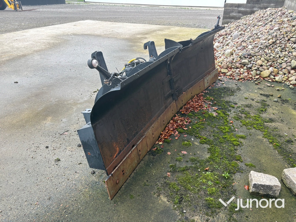 Hydraulisk vikplog Stora BM fäste