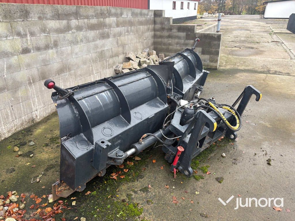 Hydraulisk vikplog Stora BM fäste