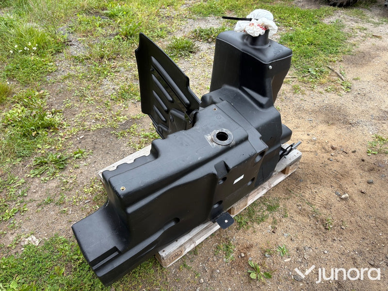 Bränsletank Valtra N-Serien
