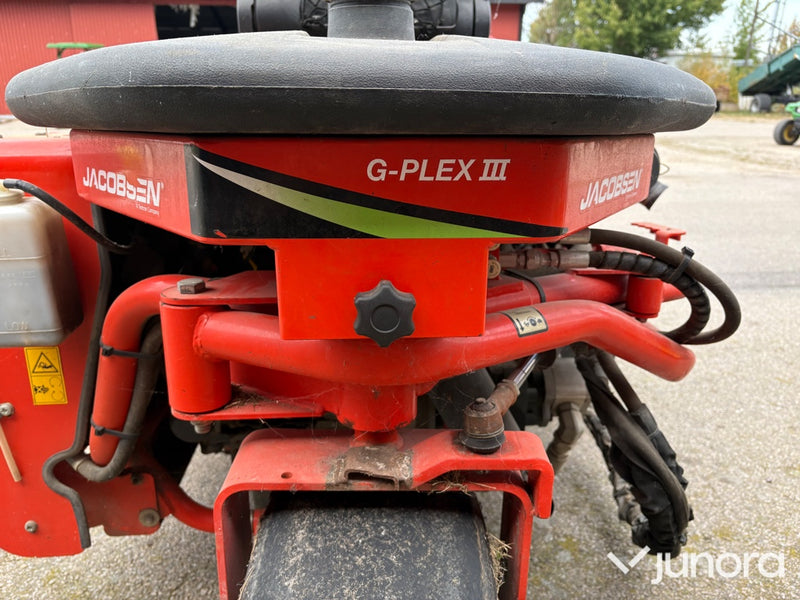 Jacobsen G-plex III thatch a way