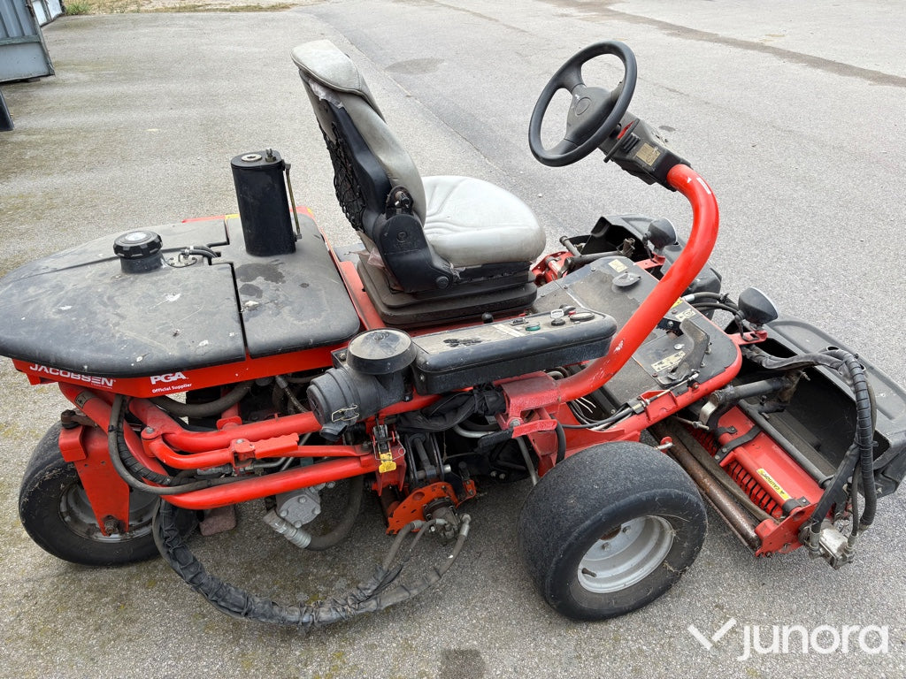 Jacobsen G-plex III thatch a way