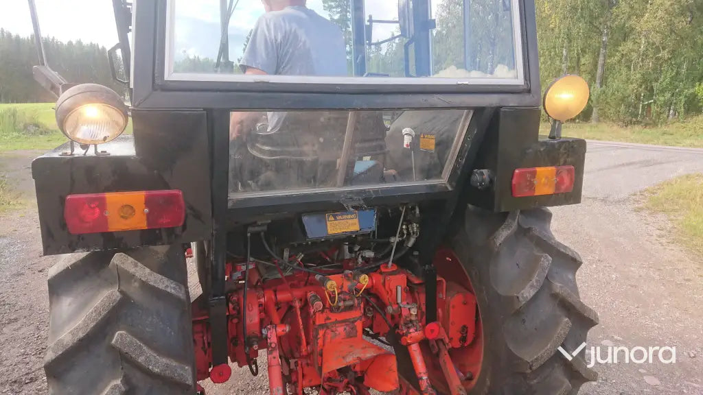 Traktor David Brown 885 Q