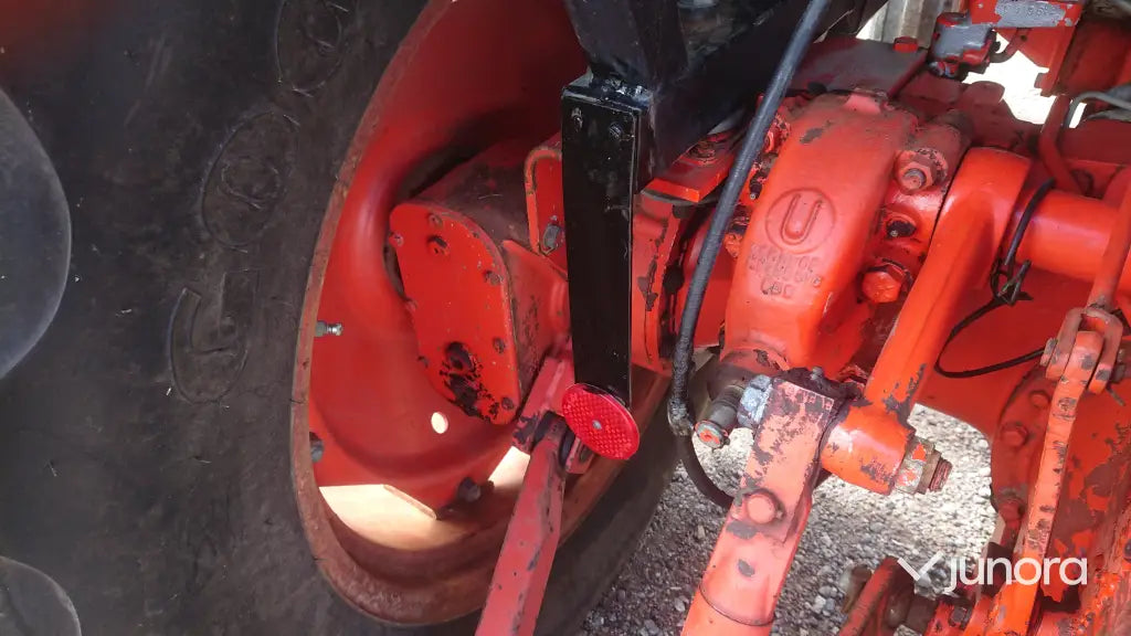 Traktor David Brown 885 Q