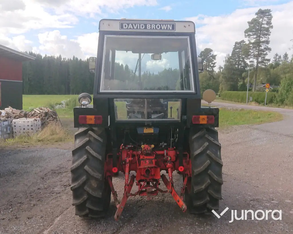 Traktor David Brown 885 Q